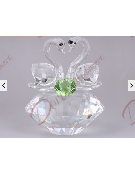 Faveurs de mariage en cristal couple cygnes avec base colorée fabrication artisanale Faveurs de mariage en cristal couple cygnes avec base colorée fabrication artisanale