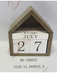 Perpetual calendar favors in the shape of a wooden house 11.5x5x13.5cm
