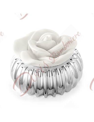 Scatola argento con rosa bianco luna  8x5 cm con scatola