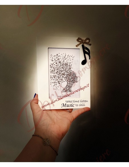 Favors with musical notes useful wooden frame photo size 10x15 cm Favors with musical notes useful wooden frame photo size 10x15 cm