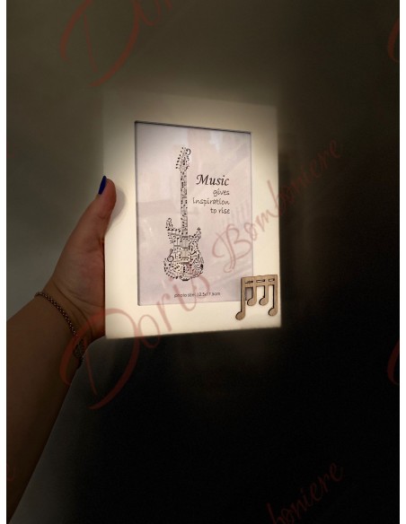 Bomboniere nota musicale a tema musica cornite porta foto in legno foto 12.5x17.5 cm Bomboniere nota musicale a tema musica cornite porta foto in legno foto 12.5x17.5 cm