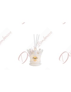 Bomboniera profumatore con luce a led Corona bianca con cuore oro in porcellana 8x7.5 h cm Le Stelle Collezione 2023