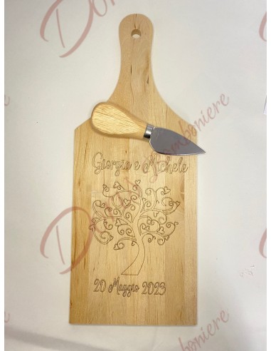 Nützliches Hochzeitsgeschenk Personalisiertes Schneidebrett mit Gravur 30x12 cm aus 1 cm dickem Holz