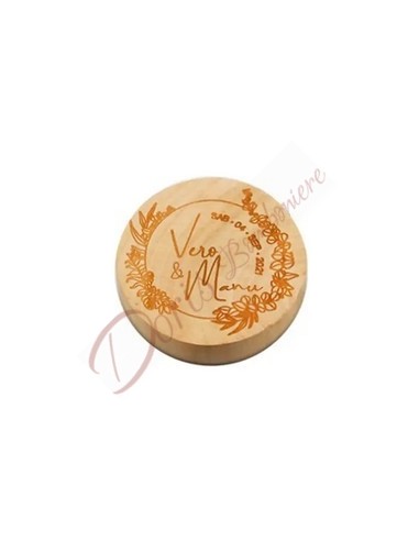 Günstiger und nützlicher personalisierter Flaschenöffner aus Holz mit Magnet