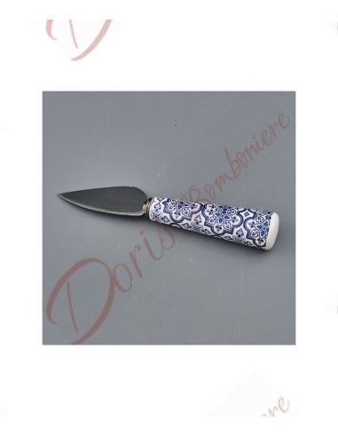 Bomboniere economiche utili da cucina coltellino da formaggio con manico in ceramica maioliche blu cm 13x2.5