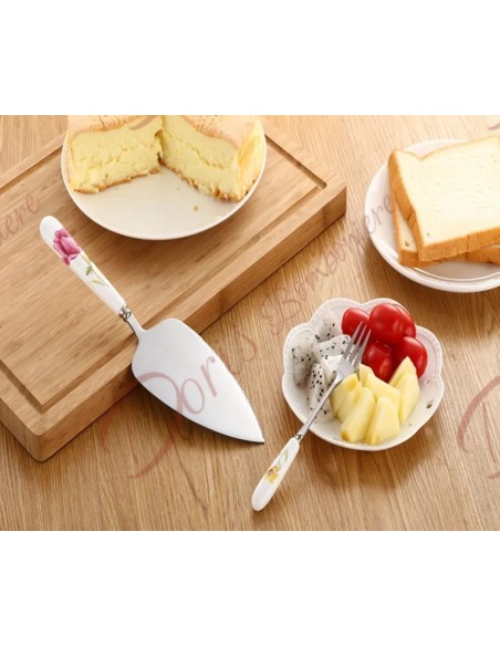 Bomboniere nozze utili set da 6 forchettine da dolce con paletta torta manico in ceramica fiori con scatola Bomboniere nozze utili set da 6 forchettine da dolce con paletta torta manico in ceramica fiori con scatola