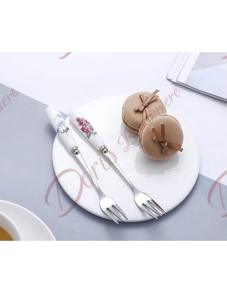 Bomboniere nozze utili da cucina set 6 forchettine per dolce con manico in ceramica fantasia floreale scatola inclusa Bomboniere nozze utili da cucina set 6 forchettine per dolce con manico in ceramica fantasia floreale scatola inclusa