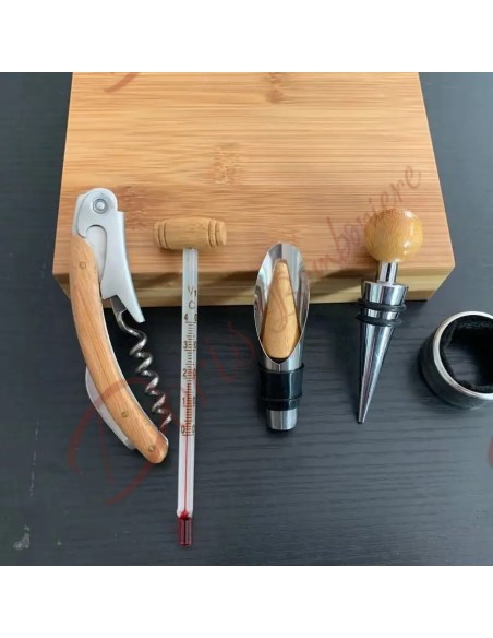 Bomboniere utili e originali per matrimonio set vino con cofanetto in legno 5 pezzi Bomboniere utili e originali per matrimonio set vino con cofanetto in legno 5 pezzi