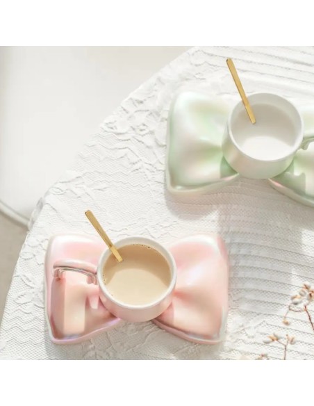 Bomboniere utili originali e sfiziose tazzina da caffè con sotto tazza a forma di fiocco