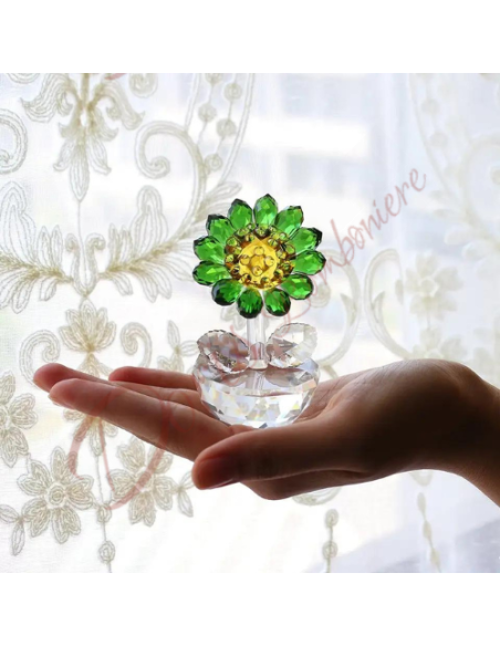 Bonbonnières en cristal élégantes et délicates avec feuilles, hauteur 9 cm Bonbonnières en cristal élégantes et délicates avec feuilles, hauteur 9 cm