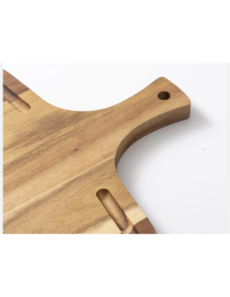 Bomboniere utili da cucina tagliere in legno con manico personalizzato con incisione Bomboniere utili da cucina tagliere in legno con manico personalizzato con incisione