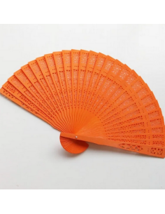 Gadget ventagli in legno di sandalo lavorato colore arancione per matrimonio o promo aziendale