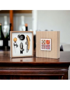 Bomboniera set attrezzi vino con scatola in legno e applicazione modello maioliche sicilia