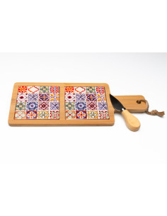 Double wooden and porcelain cutting board favor with Sicilian pattern and Cuorematto solidarity cheese knife