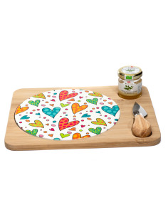 Wooden cutting board favor with porcelain colored hearts, knife and honey 25x20 cm