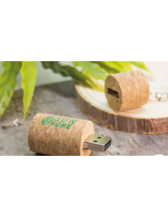 Bomboniera Tecnologica Portachiavi Chiavetta USB da 32 GB con Tappo in Sughero 2