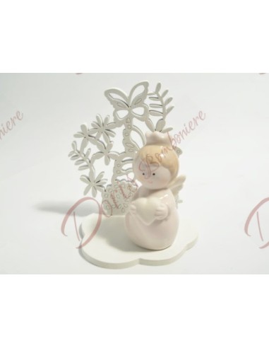 Angelo in porcellana su base in legno con dettagli nel colore rosa, 8 x 10 cm Angelo in porcellana su base in legno con dettagli nel colore rosa, 8 x 10 cm