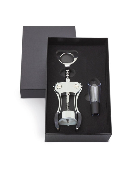 Useful wedding favor with bottle opener and wine pourer gift box Useful wedding favor with bottle opener and wine pourer gift box