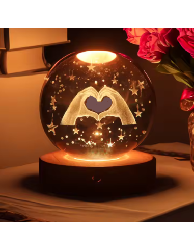 Bomboniera lampada led con stelle e mani che formano un cuore cm 8 con base in legno