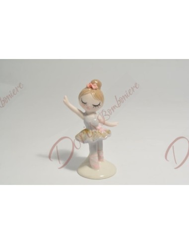 Ballerina in porcellana, 6 x 4 x 9.5 cm Ballerina in porcellana, 6 x 4 x 9.5 cm