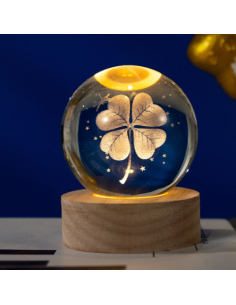 Sphère LED Trèfle à Quatre Feuilles 3D avec Socle en Bois USB 6 cm