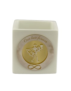 Cube candle with gold-toned newlyweds | Wedding favours 2027