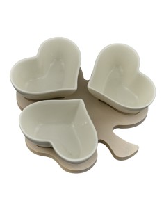 Antipastiera a trifoglio e cuore con base in legno | Matrimonio 2027…