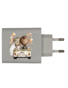 Gastgeschenk: Mehrfachsteckdose Brautpaar im Auto – 8 × 5,5 × 3 cm