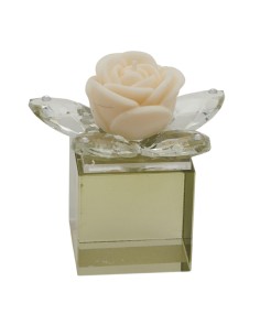 Kerze als Gastgeschenk: Prisma-Würfel mit White-Stern und