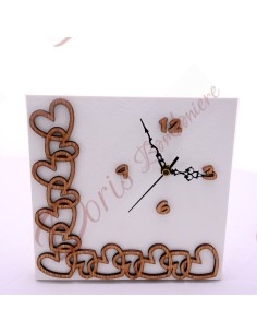AGAPANTO LINE SQUARE CLOCK W / CHAIN HEARTS IN WOOD 16X16