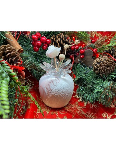 White porcelain perfume diffuser with crystals